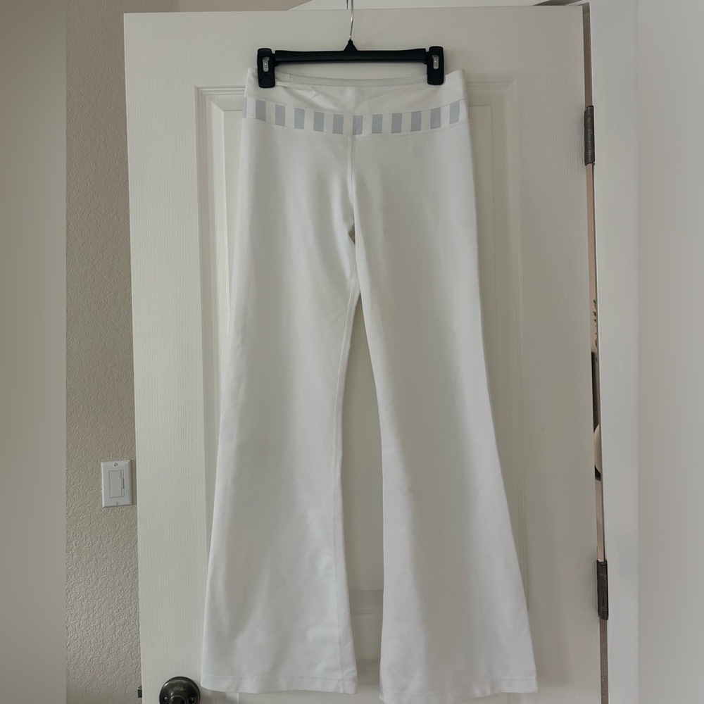 Lululemon white flare leg yoga pants